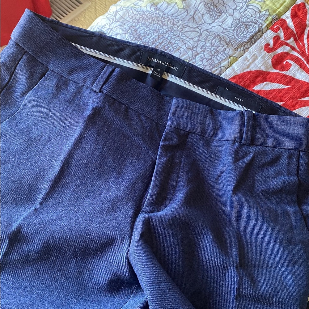 Women Dress up Banana Republic Pants size 4 - Marino Blue